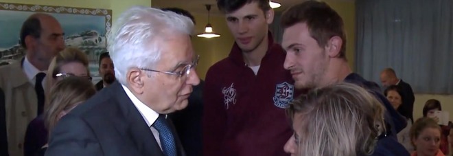 L'incontro del presidente Sergio Mattarella a San Feliciano di Magione con i terremotati sfollati da Norcia L'incontro del presidente Sergio Mattarella a San Feliciano di Magione con i terremotati sfollati da Norcia
