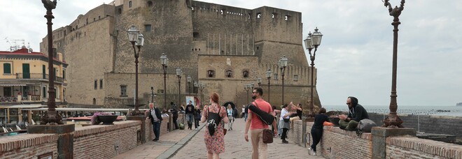 Castel dell'Ovo, al Comune di Napoli via alla sfida della gestione: «Un palcoscenico sul mare»
