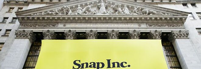 Snap paga deterioramento economia, titolo crolla a Wall Street