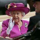 Regina Elisabetta, caos sul pranzo di Natale reale: assente anche la principessa Anna causa covid