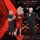The Voice Senior, Gigi D'Alessio elimina il padre di Laura Pausini: sul palco anche la moglie in lacrime