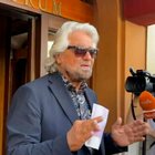 Beppe Grillo richiama Di Battista e frena le alleanze regionali, nel M5s è scontro
