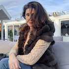 Elisa Isoardi, domenica al mare a Ostia: relax e sole nello stesso stabilimento frequentato dall'ex Salvini. Che succede tra i due?
