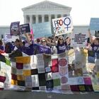 Texas, la Corte Suprema non cancella la norma anti-aborto