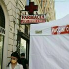 Johnson & Johnson, il “no” dei farmacisti nel Lazio: «Stop al vaccino». Ed è caos sui richiami