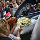 Diana Pifferi, lacrime al funerale della bimba uccisa dalla mamma. La nonna: «Noi non ti abbiamo mai abbandonato»