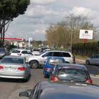 Roma, incidente sull'Aurelia: un morto. Deviazioni e traffico in tilt
