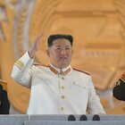 Kim Jong-un, il consiglio ai malati Covid: «Fate i gargarismi con acqua salata»