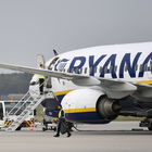 Ryanair, crepe su tre aerei Boeing 737. «Ma la compagnia non ha detto nulla»