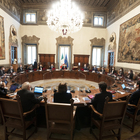 Cuneo fiscale, il taglio slitta all’autunno: le risorse dirottate per la riduzione delle bollette
