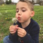 Coronavirus, bimbo di 6 anni affetto da fibrosi cistica guarisce dal covid: «Sono un guerriero»