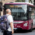 La grande fuga dai bus: Atac ha perso 4 passeggeri su 5 e Ztl aperta fino ad agosto