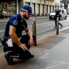 Bambino in bici travolto e ucciso da un'auto a Milano, arrestato il guidatore: «Era drogato»
