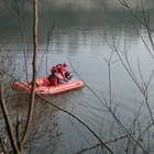 Padova, il pallone finisce nel fiume: ragazzino di 11 anni annega per recuperarlo