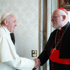 Cardinale Marx contro il celibato dei preti: «Sarebbe meglio se alcuni preti si sposassero»