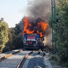 Incendio su un locomotore a Taranto: passeggeri evacuati
