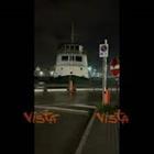 Acqua alta a Venezia, vaporetti affondati, vento e onde. Le immagini dai social